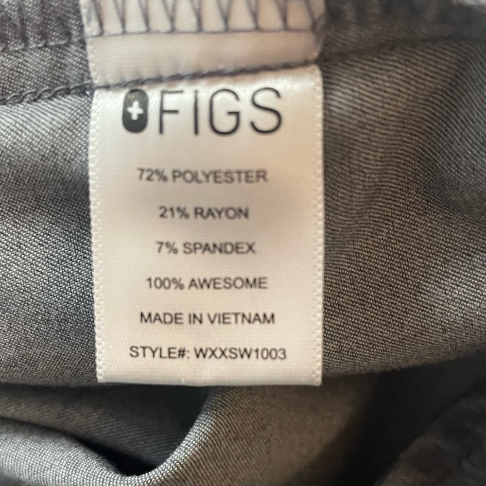 Figs Catarina Scrubs Top - Picture 7 of 8